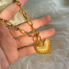 Concha Necklace