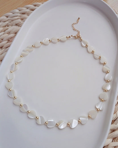 Nacre Necklace