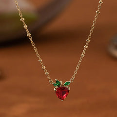 Mini Strawberry Necklace – Dainty & Playful Everyday Jewelry