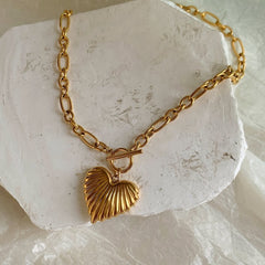 Concha Necklace