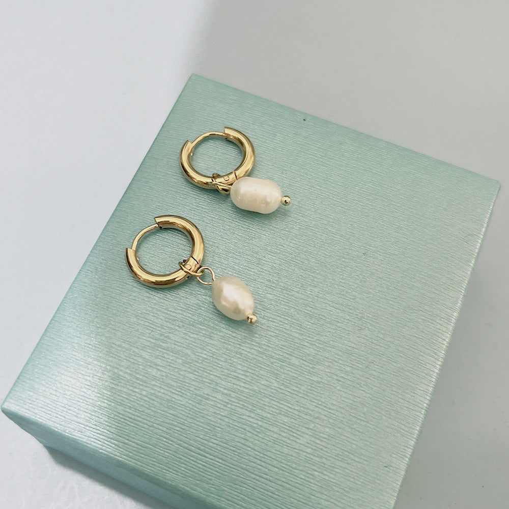 Dayana Earrings